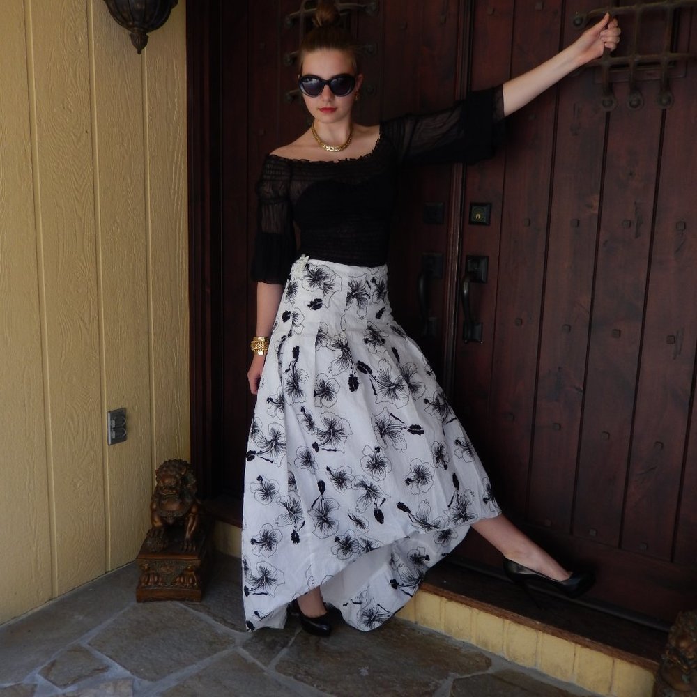 Tracy Reese size 6 Sequined Hibiscus Skirt